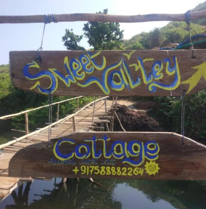 Sweet Valley Cottages Arambol Exterior photo